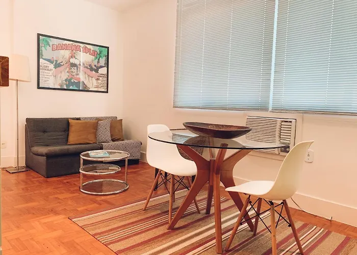 Stylish Copacabana Apartment Rio de Janeiro